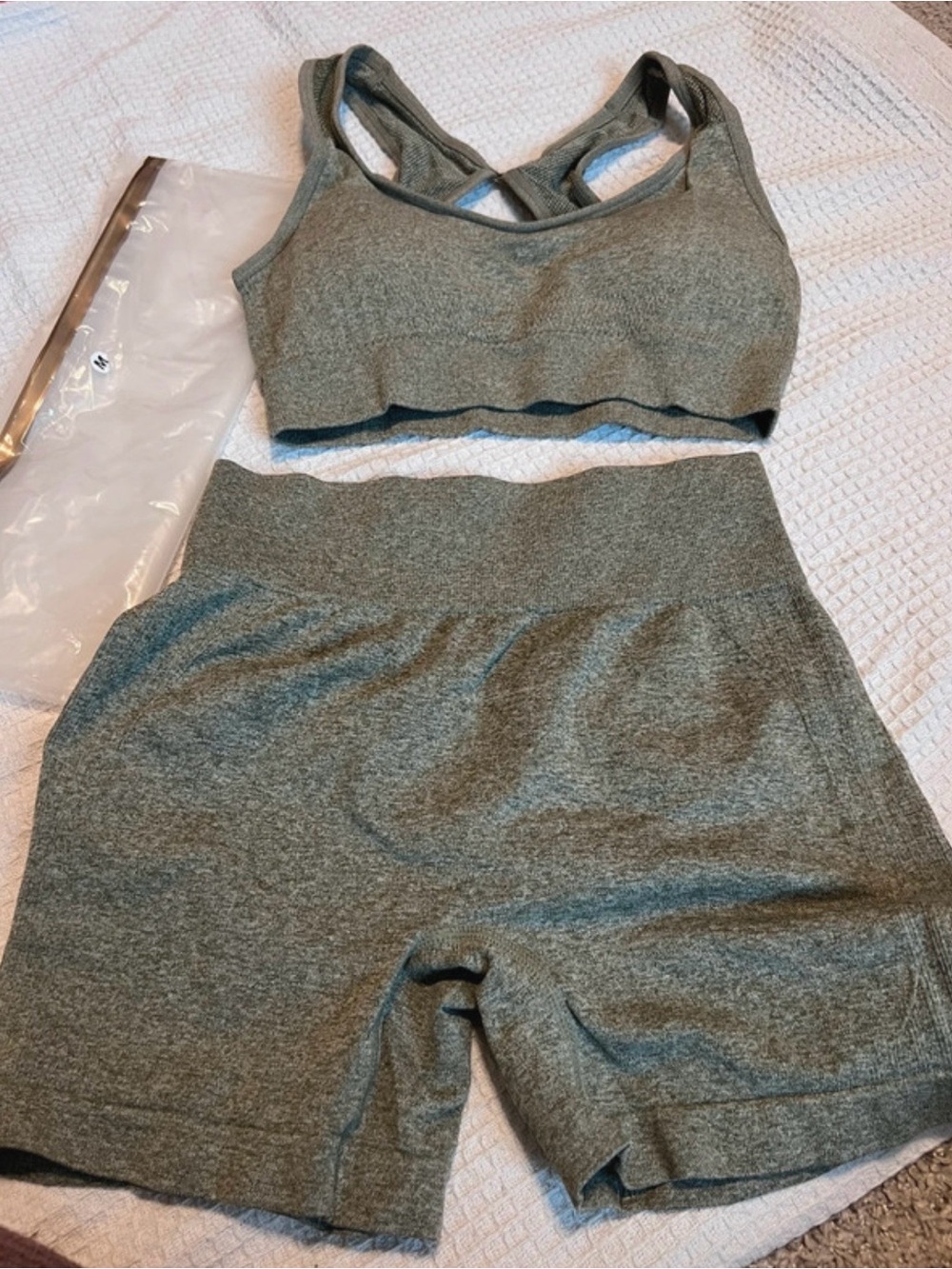 Seamless Olive Sports Bra & High-Waist Shorts Set